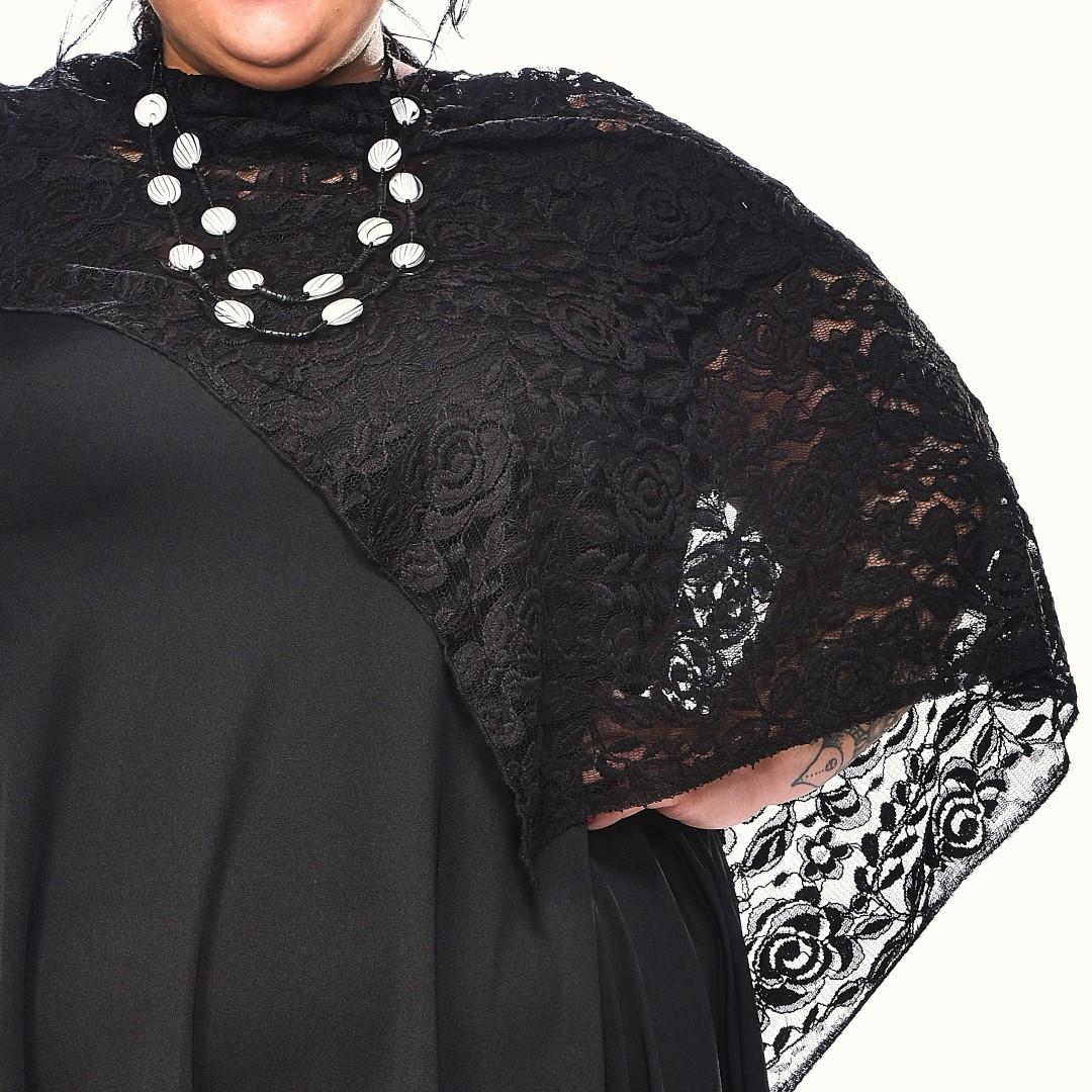 Lace Capelet
